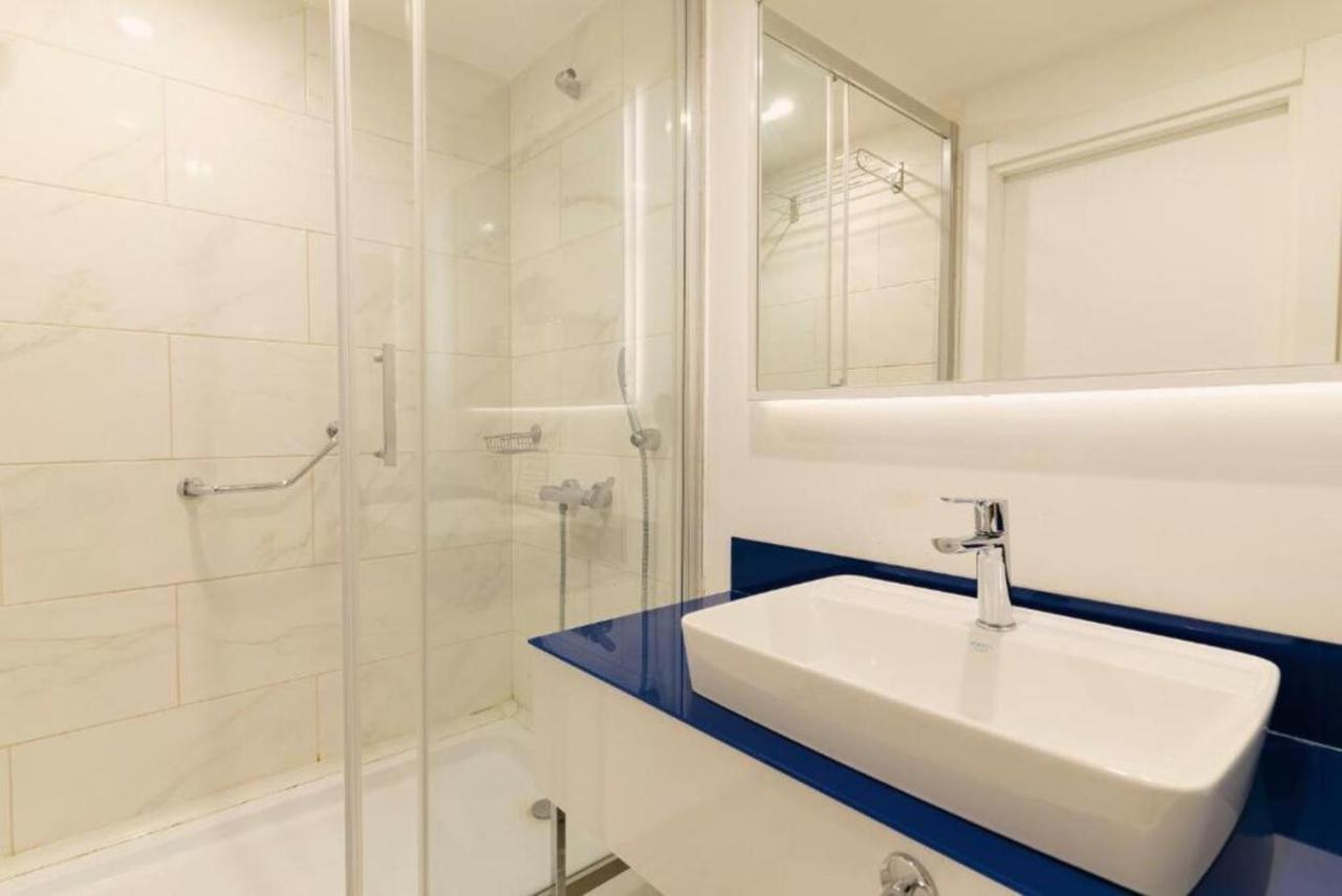 Orbi City Apartments Batumi Luaran gambar